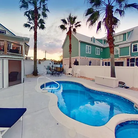 Waterway Fun Villa